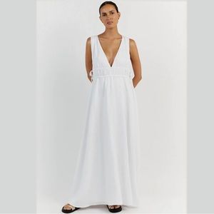 DISSH 100% Linen Maxi Dress
